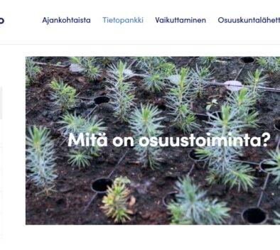 Taimia istutuslaatikossa. Päällä teksti: Mitä on osuuskuntatoiminta?